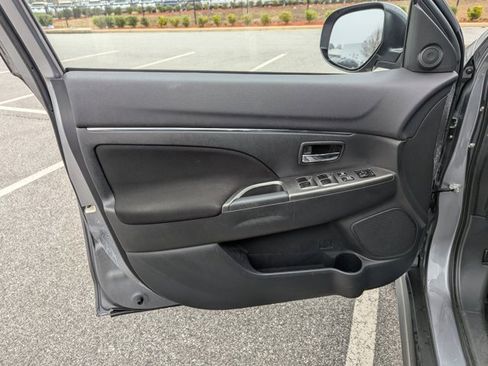 Used 2018 Mitsubishi Outlander Sport ES image 21