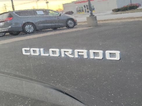 Used 2021 Chevrolet Colorado ZR2 image 6