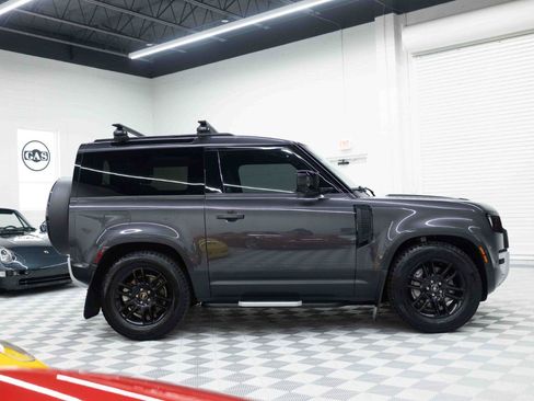Used 2023 Land Rover Defender 90 SE AWD/4WD image 5