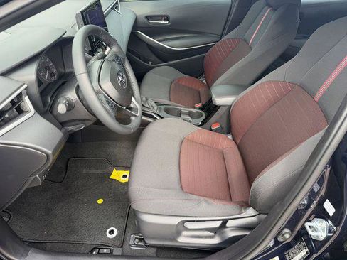 Certified 2025 Toyota Corolla SE FWD image 19