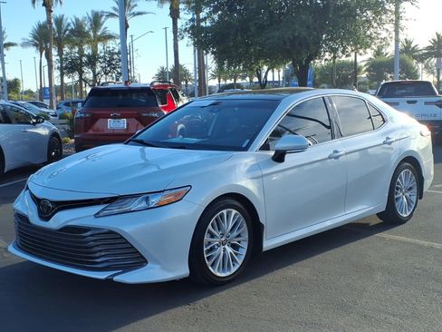 Certified 2020 Toyota Camry XLE w/ Carpet Mat Package FWD image 8