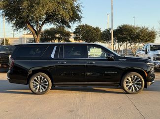 New 2026 Chevrolet Suburban High Country AWD/4WD video 3