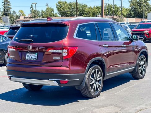 Used 2019 Honda Pilot Touring image 4
