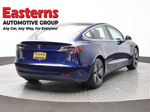 Used 2018 Tesla Model 3 Mid Range RWD image 5