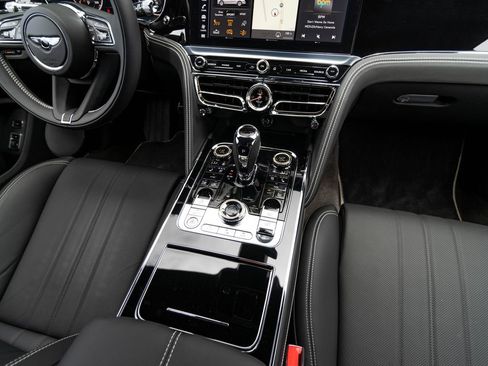 Used 2024 Bentley Flying Spur S V8 AWD/4WD image 23