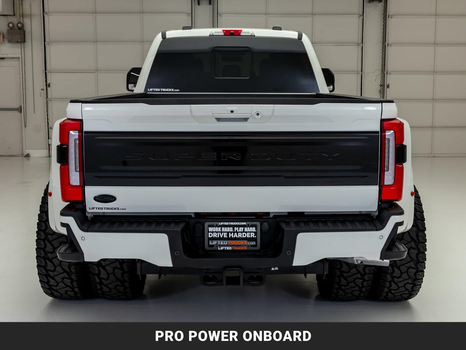 Used 2026 Ford F450 Platinum w/ FX4 Off-Road Package AWD/4WD image 7