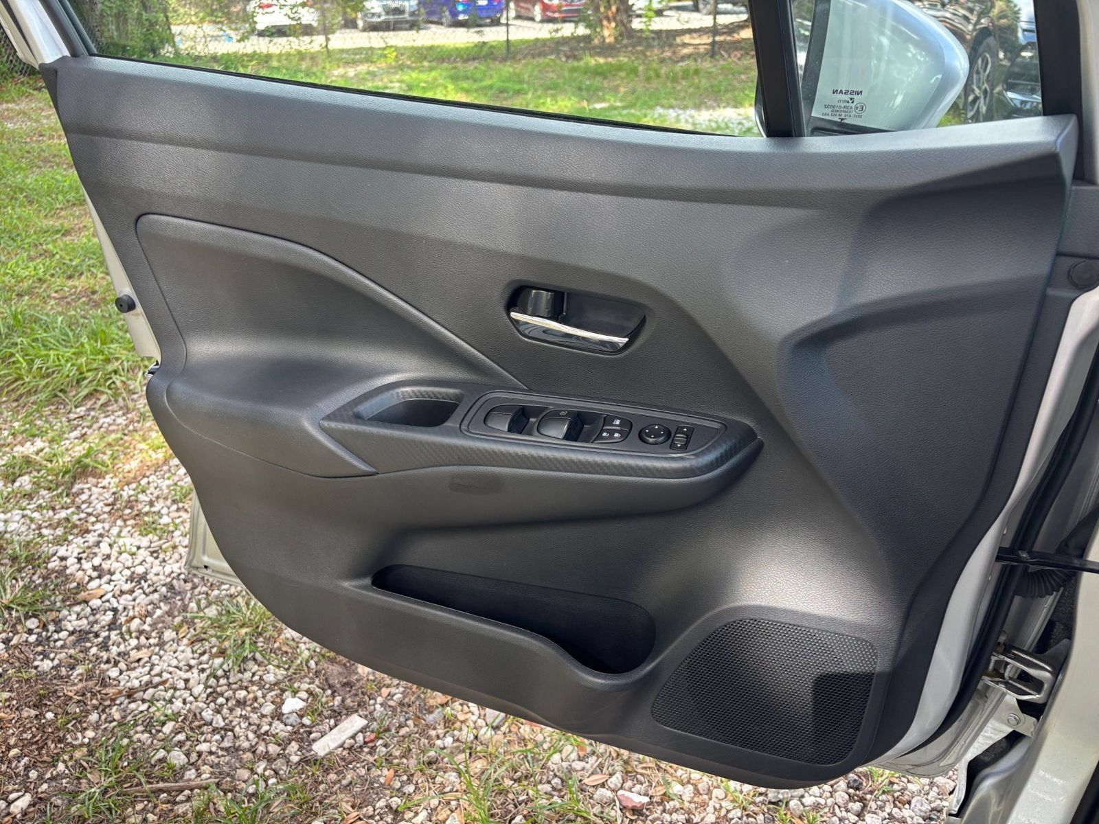 Used 2025 Nissan Versa SV FWD image 18