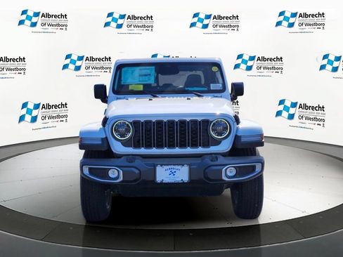 New 2026 Jeep Gladiator Sport AWD/4WD image 8