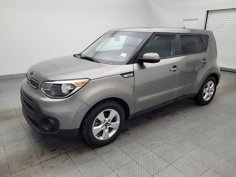 Used 2019 Kia Soul image 2
