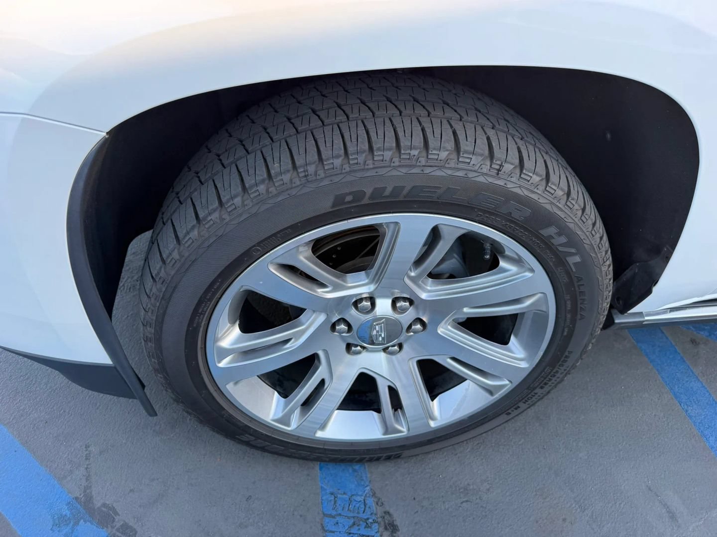 Used 2016 Cadillac Escalade Premium RWD image 35