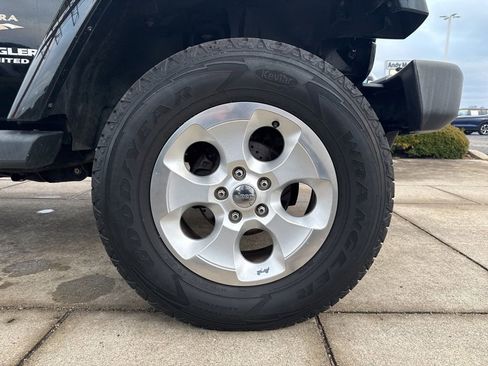 Used 2013 Jeep Wrangler Unlimited Sahara w/ Trailer Tow Group image 27