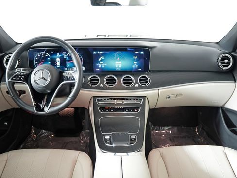 Used 2023 Mercedes-Benz E 350 4MATIC Sedan image 15