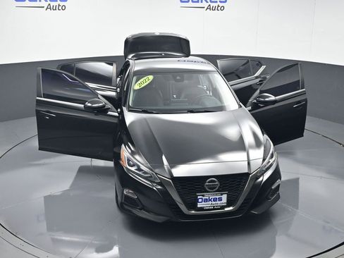 Used 2022 Nissan Altima 2.5 SR FWD image 55