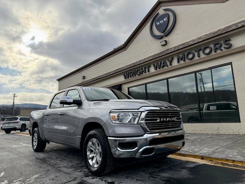Used 2024 RAM 1500 Laramie AWD/4WD image 1