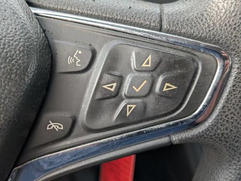 Used 2018 Chevrolet Cruze LT FWD image 14