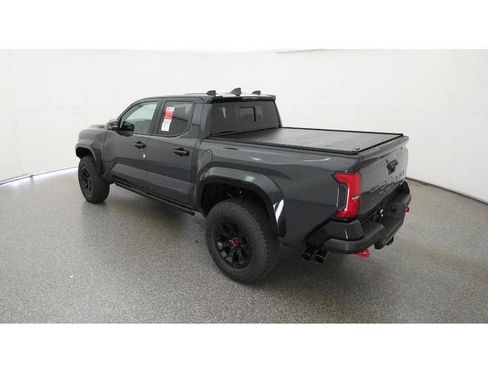 Used 2025 Toyota Tacoma TRD Pro w/ Tow Tech Package AWD/4WD image 7