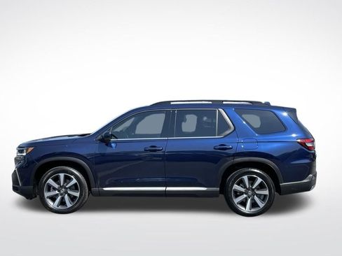 Certified 2025 Honda Pilot Touring image 2