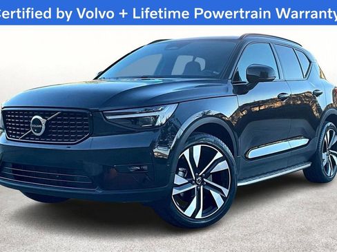 Certified 2023 Volvo XC40 B5 Ultimate w/ Protection Package Premier image 15