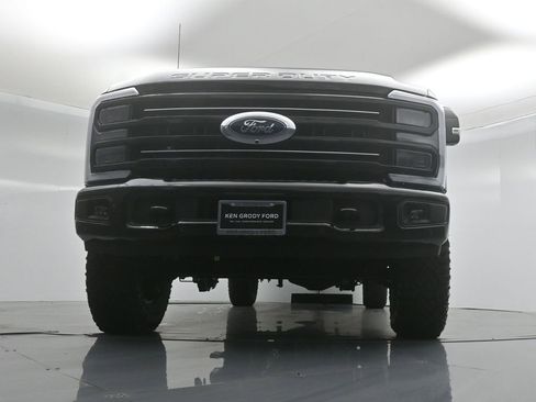 New 2026 Ford F250 Platinum w/ Tremor Off-Road Package AWD/4WD image 47