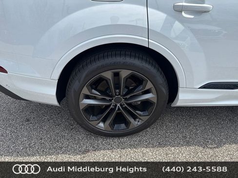New 2026 Audi Q7 3.0T Premium Plus image 23