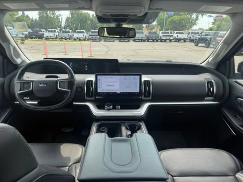 Certified 2025 Ford Expedition Max Platinum w/ Driver's Package AWD/4WD image 2