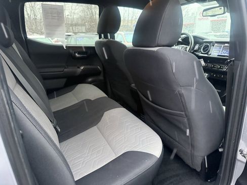 Certified 2020 Toyota Tacoma TRD Off-Road image 18