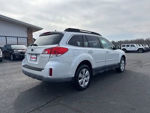 Used 2012 Subaru Outback 2.5i Limited AWD/4WD image 10