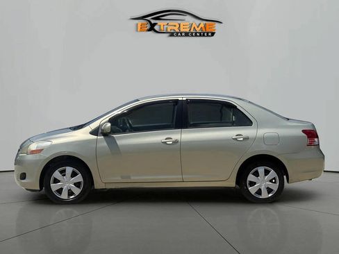 Used 2008 Toyota Yaris S FWD image 3