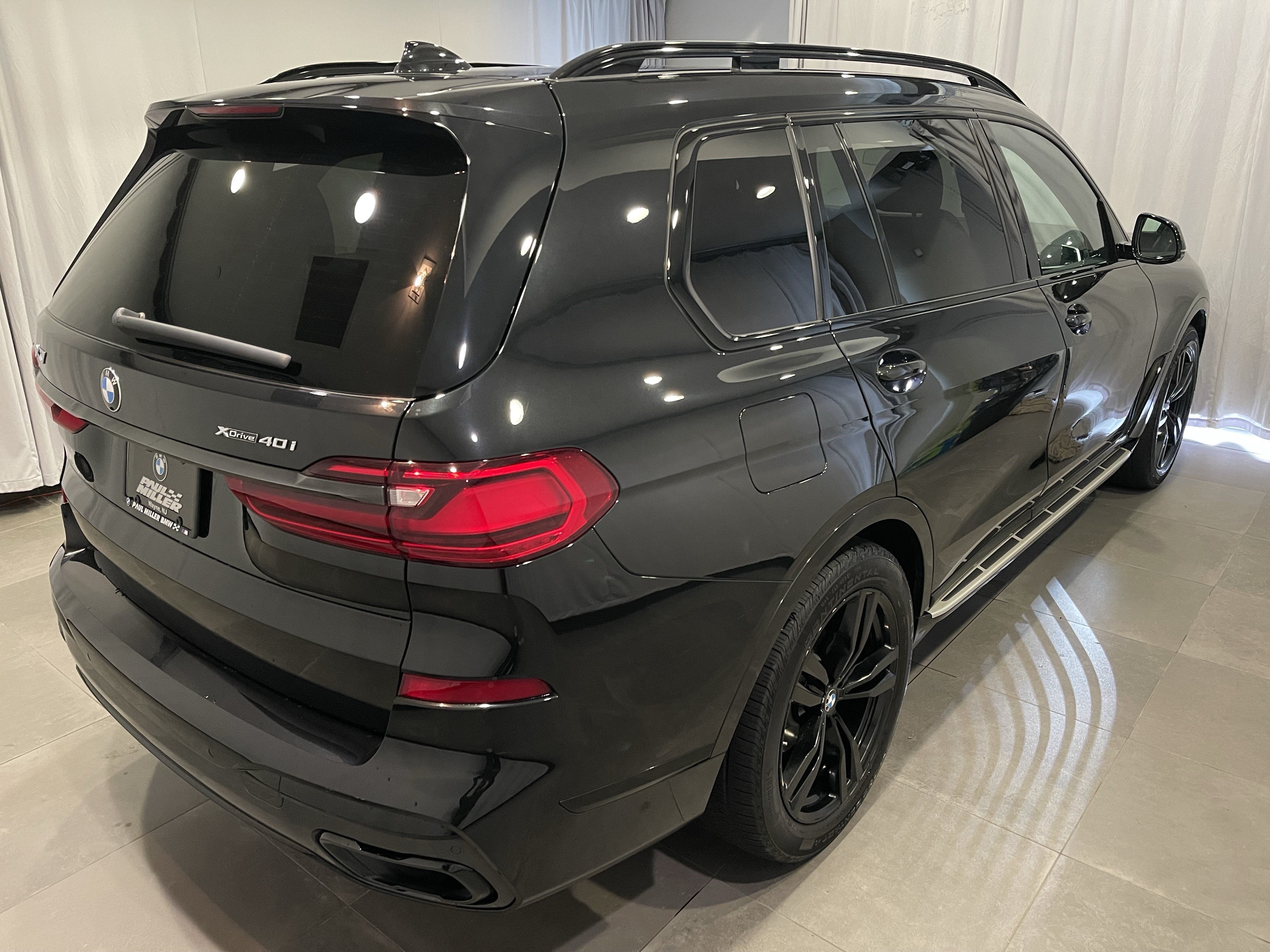 Used 2022 BMW X7 xDrive40i w/ M Sport Package AWD/4WD image 6