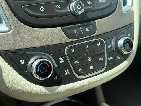 Used 2024 Chevrolet Malibu LT image 12