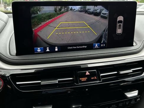 Used 2025 Acura MDX w/ Technology Package image 18