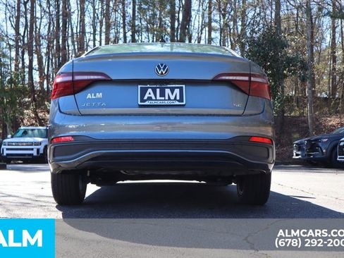 Used 2024 Volkswagen Jetta SE image 7