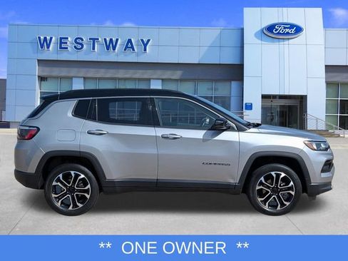 Used 2022 Jeep Compass Limited AWD/4WD image 2