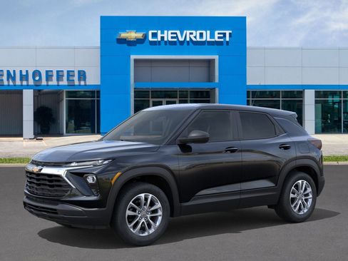 New 2026 Chevrolet TrailBlazer LS w/ LS Convenience Package FWD image 2