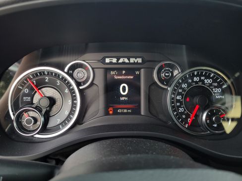 Used 2022 RAM 1500 Big Horn RWD image 27