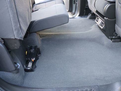 Used 2025 Chevrolet Silverado 1500 LT image 28