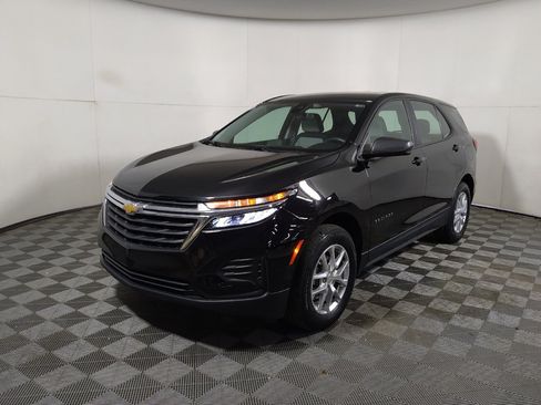 Used 2024 Chevrolet Equinox LS w/ Driver Confidence II Package AWD/4WD image 15
