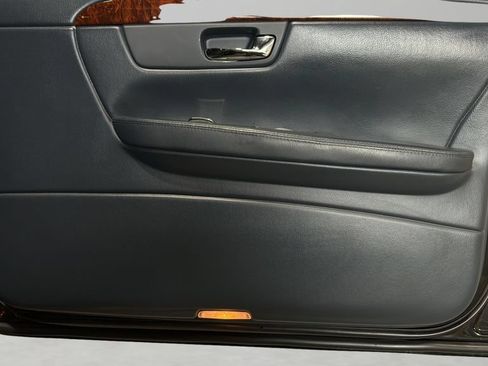 Used 2011 Cadillac DTS Limousine FWD image 12
