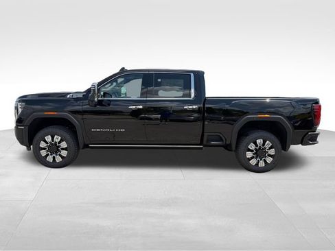 New 2026 GMC Sierra 2500 Denali w/ Denali Reserve Package AWD/4WD image 4