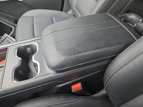 Used 2024 GMC Acadia Elevation image 64