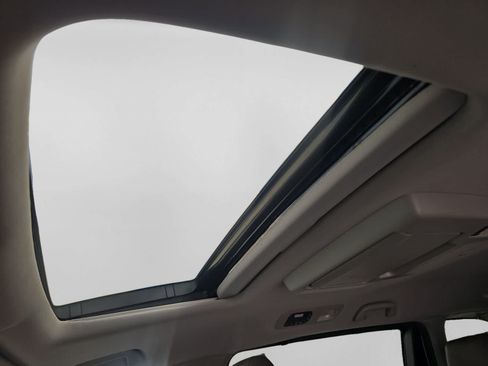 Used 2021 Honda Odyssey Touring image 20