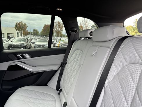 Used 2026 BMW X5 xDrive40i image 33