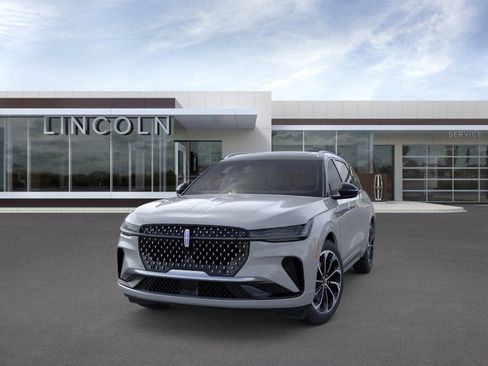 New 2026 Lincoln Nautilus Reserve AWD/4WD image 2