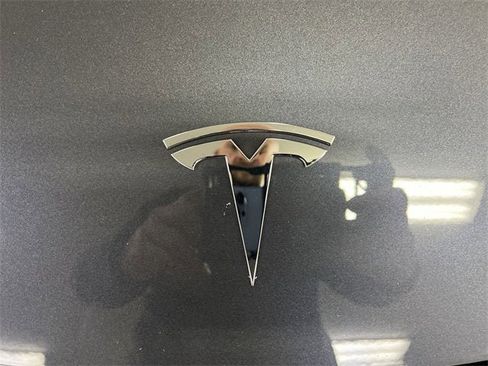 Used 2023 Tesla Model 3 Performance image 31