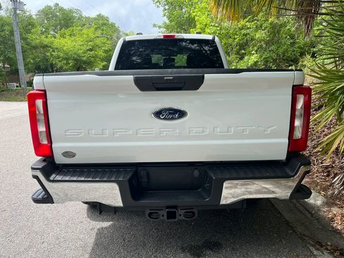 Used 2023 Ford F250 XLT w/ FX4 Off-Road Package AWD/4WD image 5