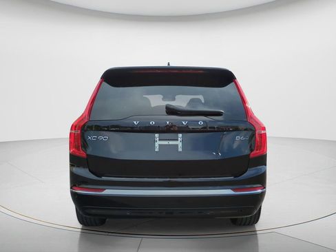 Used 2024 Volvo XC90 B6 Ultimate w/ Protection Package Premier image 6