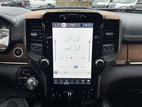 Used 2022 RAM 1500 Limited image 23