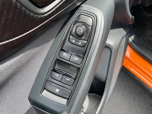Used 2019 Subaru Crosstrek 2.0i Premium w/ Eyesight System AWD/4WD image 12