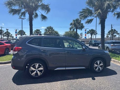 Used 2021 Subaru Forester Touring AWD/4WD image 5