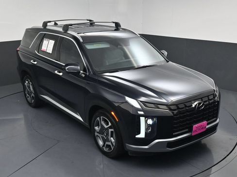 Used 2024 Hyundai Palisade SEL w/ Premium Package FWD image 16